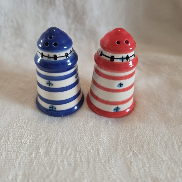 Source Unknown Other - Vintage Lighthouse Salt & Pepper Shakers Red & White, Blue & White